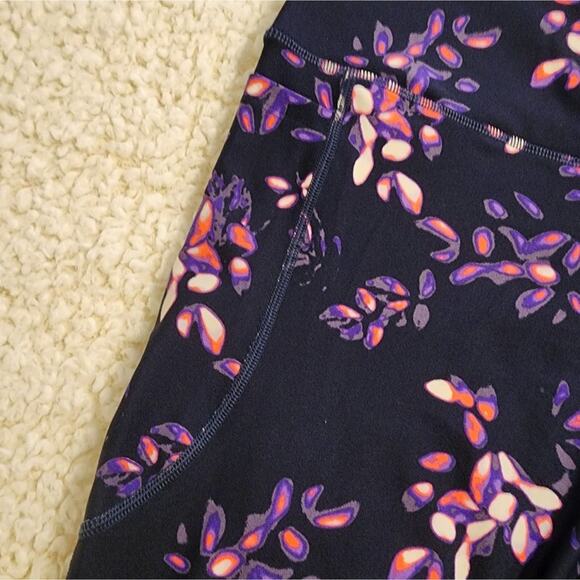 Women's Under Armour HeatGear® Printed No-Slip Waistband Ankle Leggings 2X 3X Ne - Picture 6 of 13